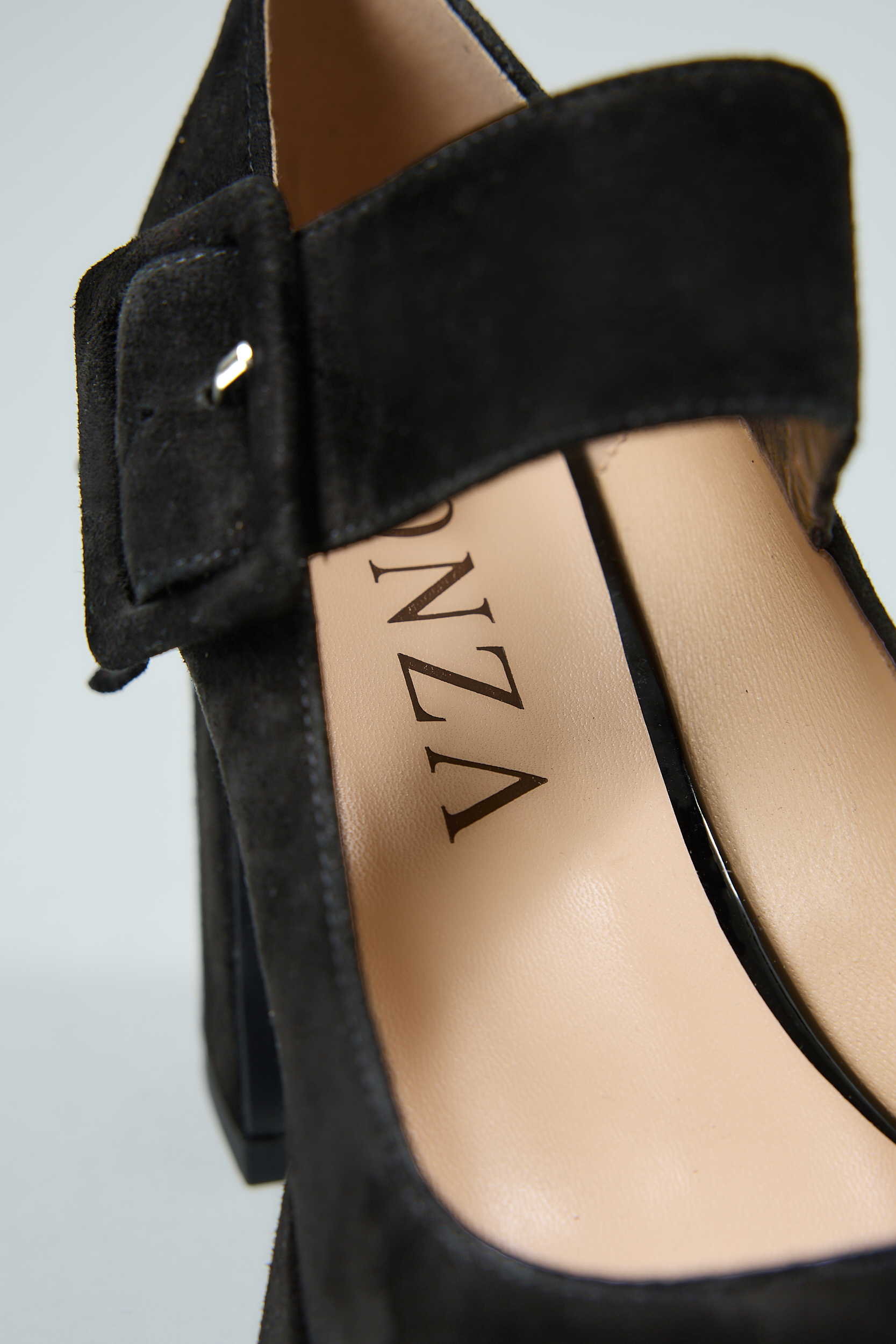 Joann | Black