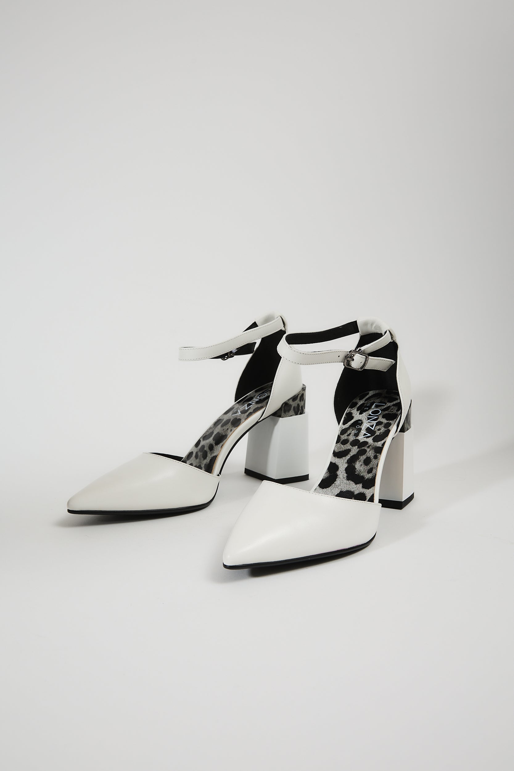 Monica | White