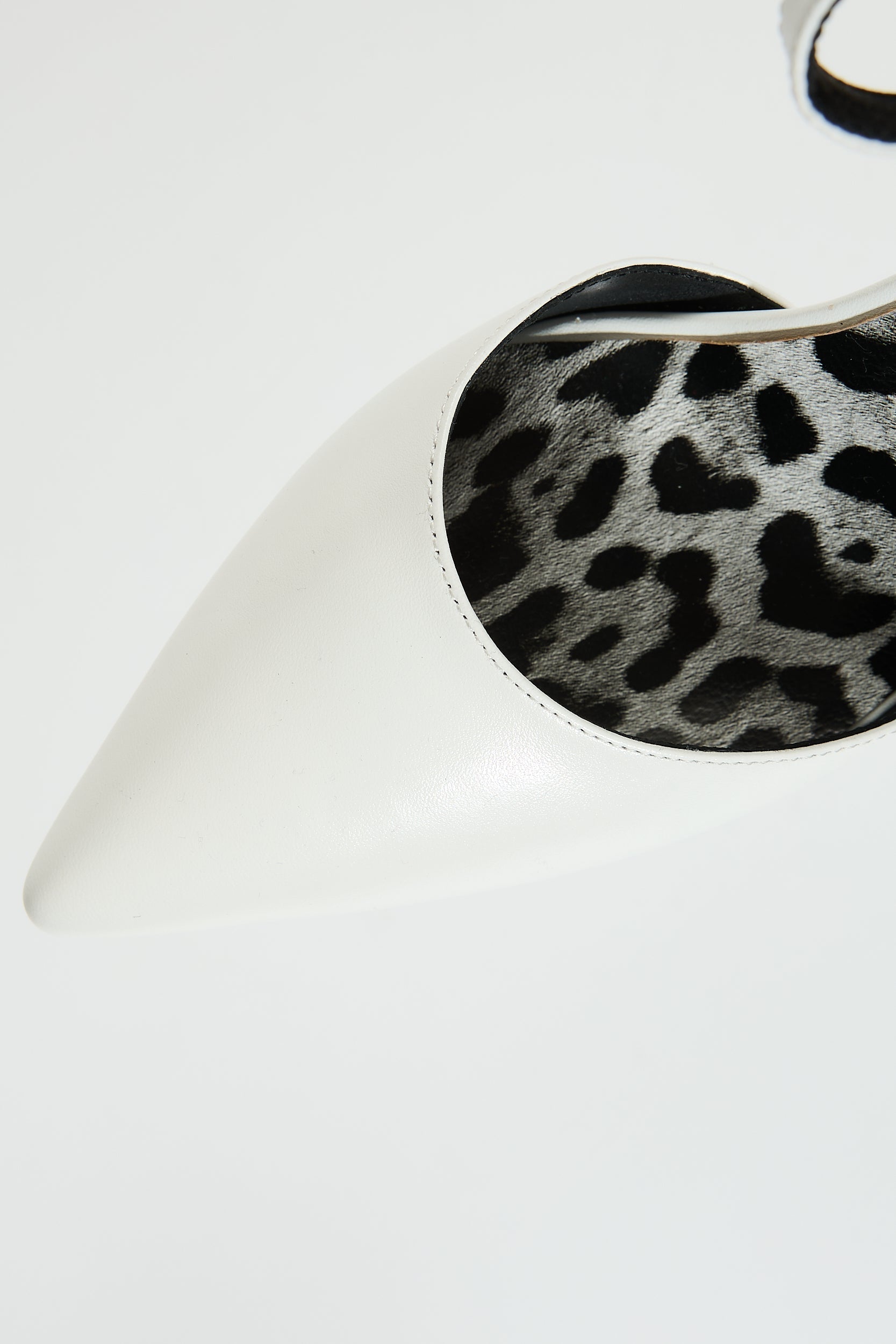 Monica | White