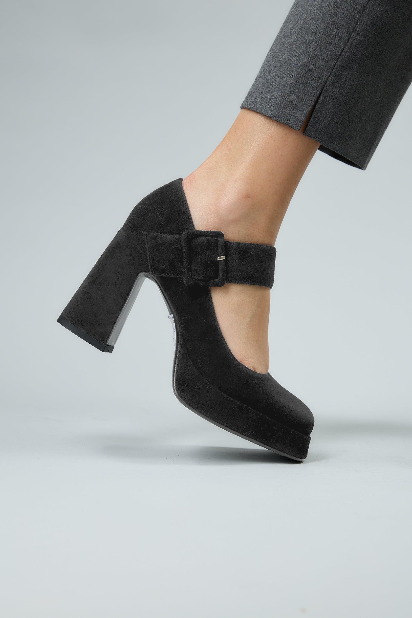 Joann | Black