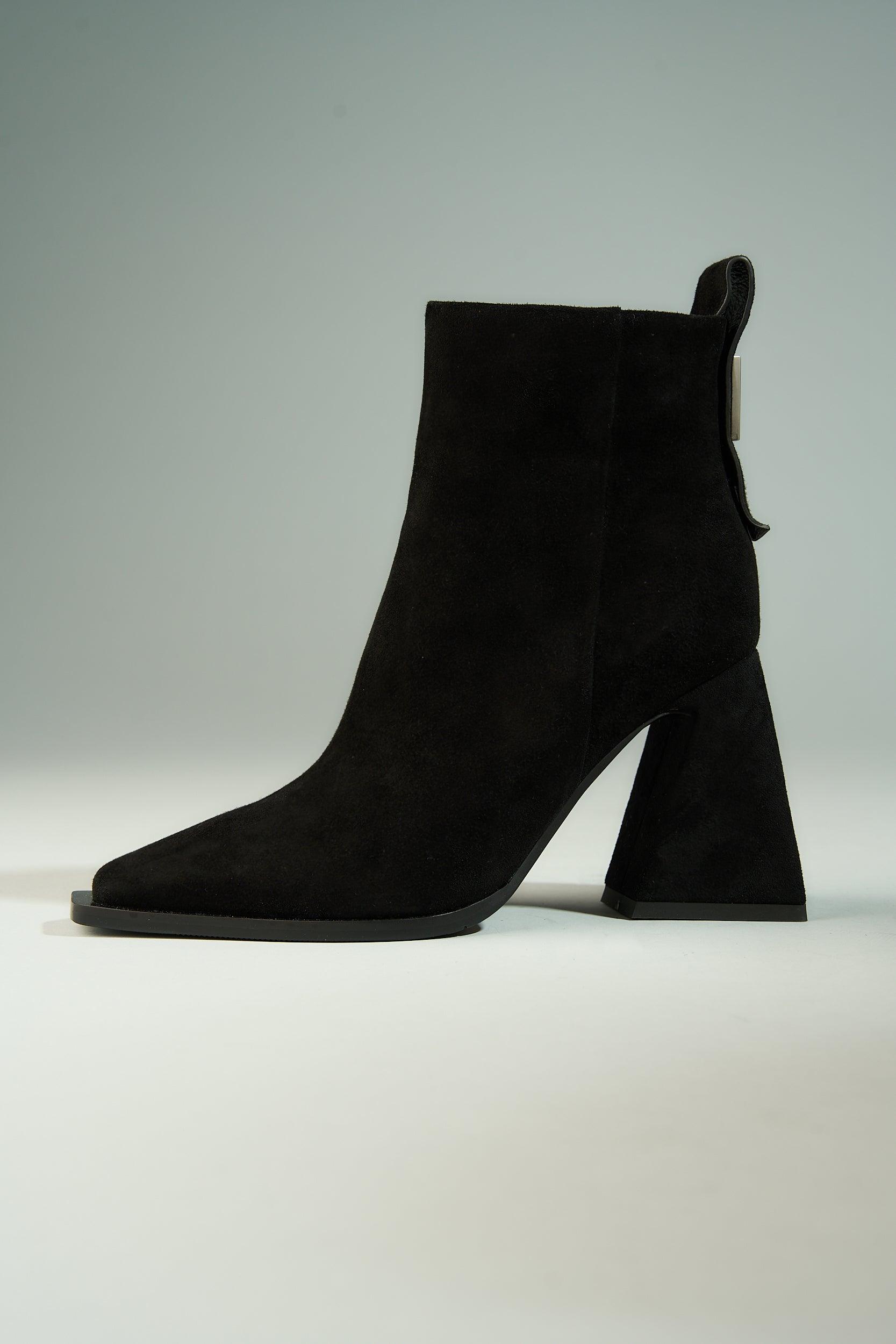 Rita | Suede
