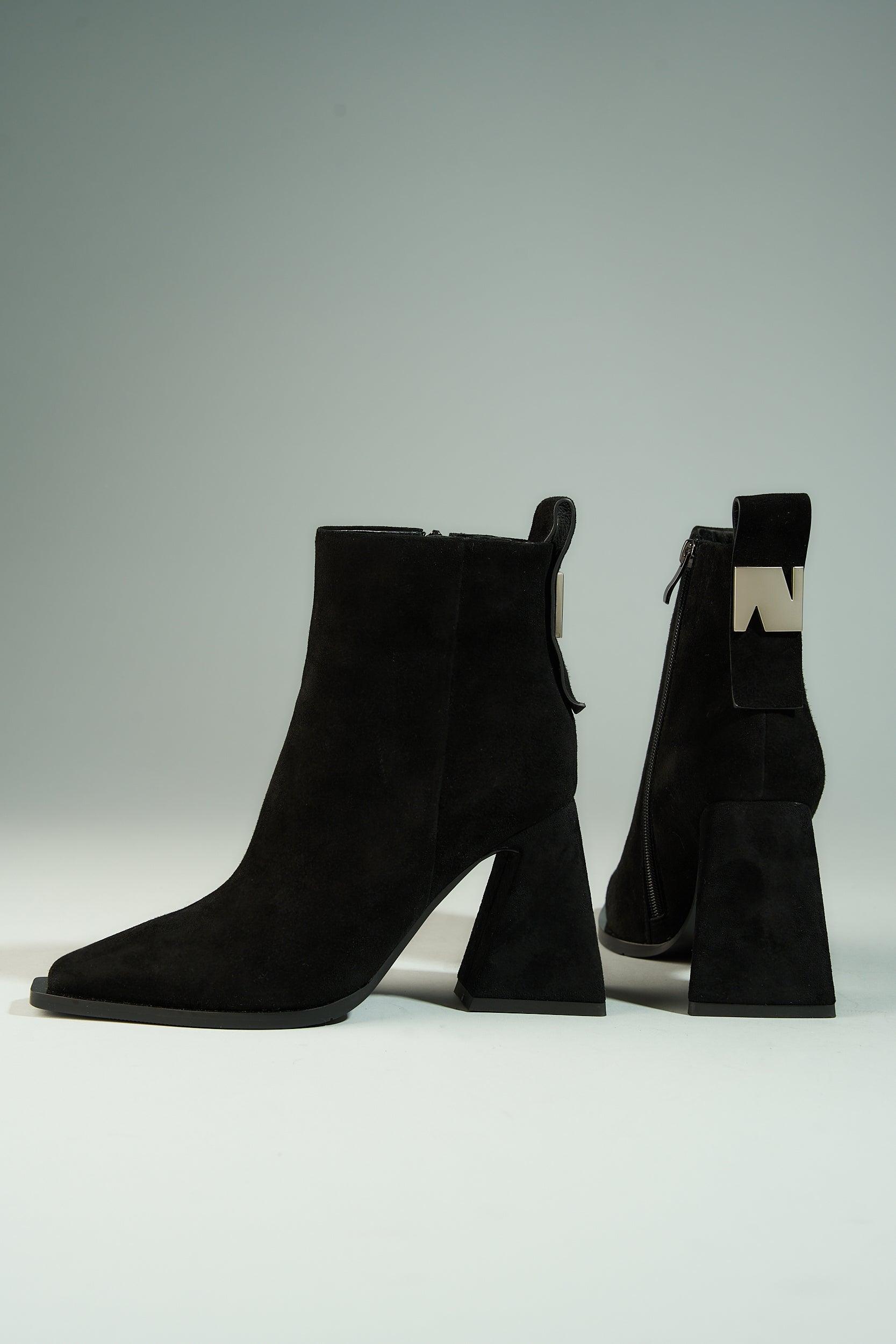 Rita | Suede