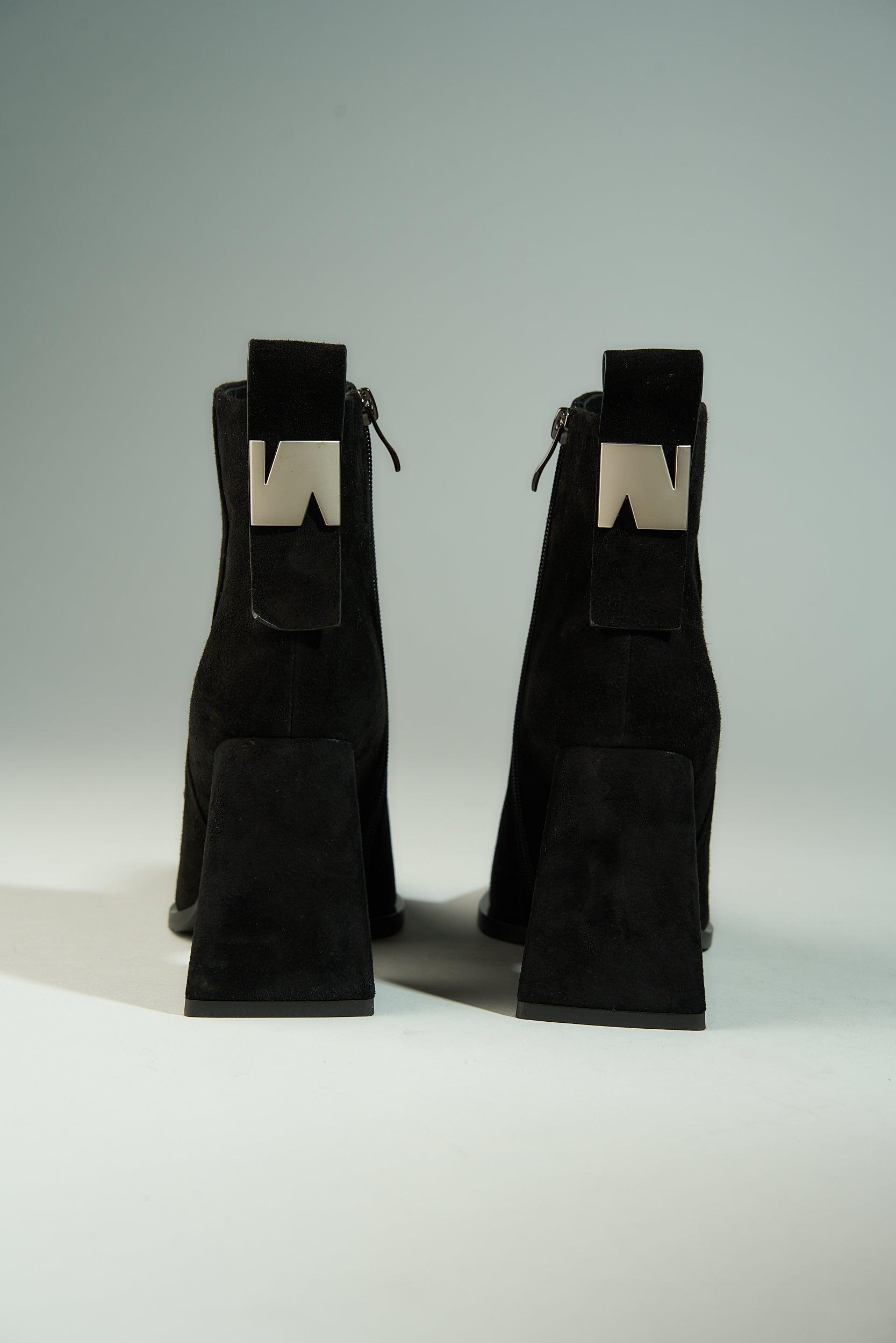 Rita | Suede