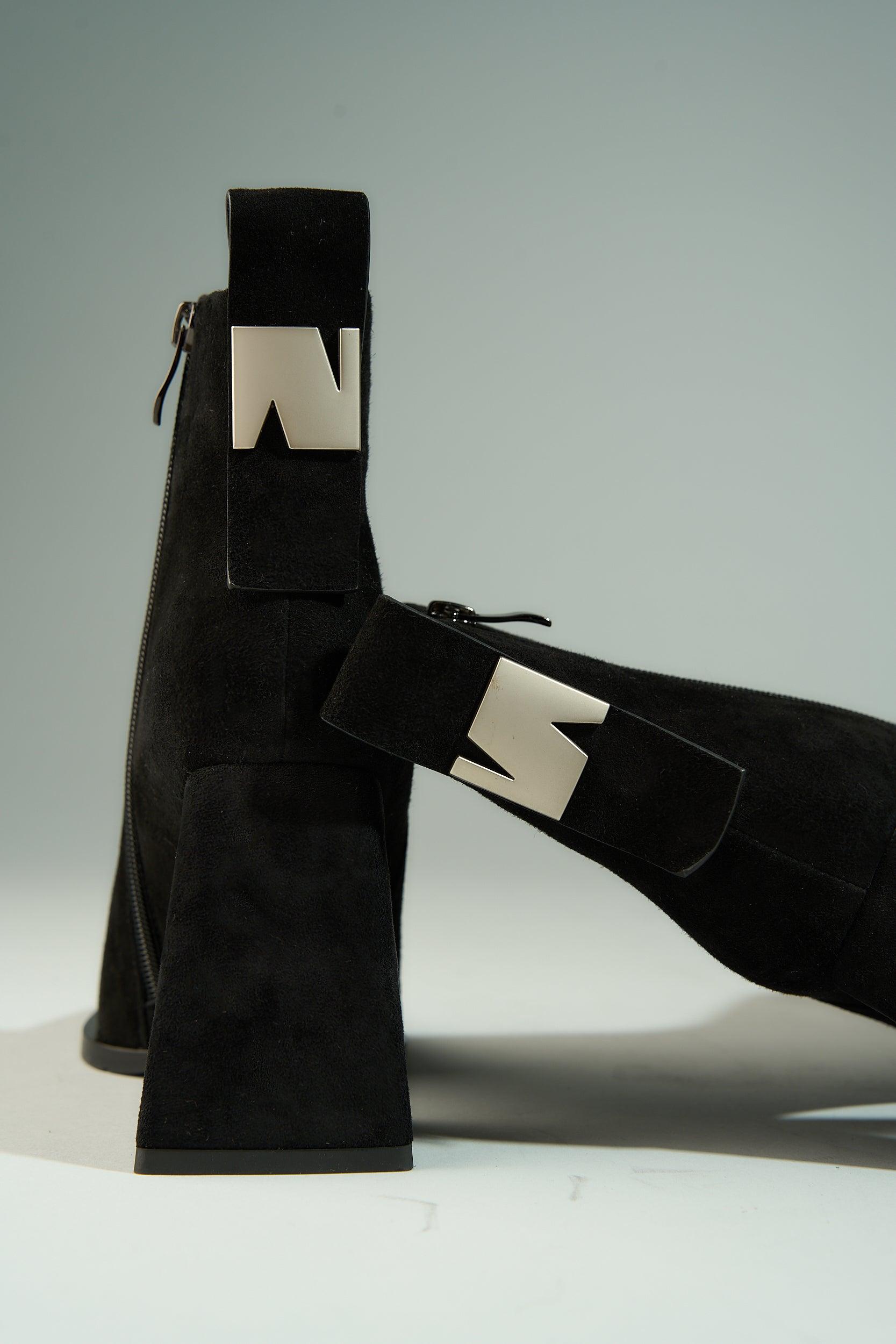 Rita | Suede