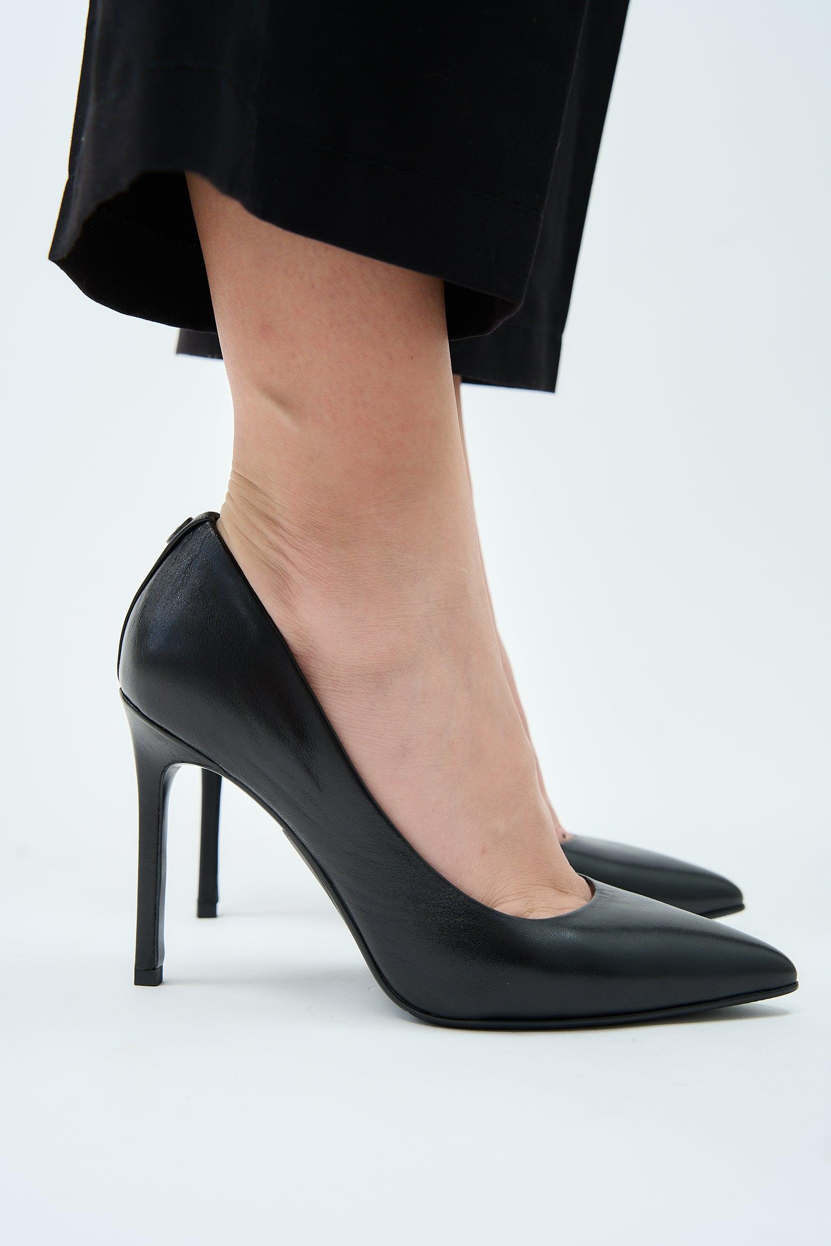 Natalie | Black