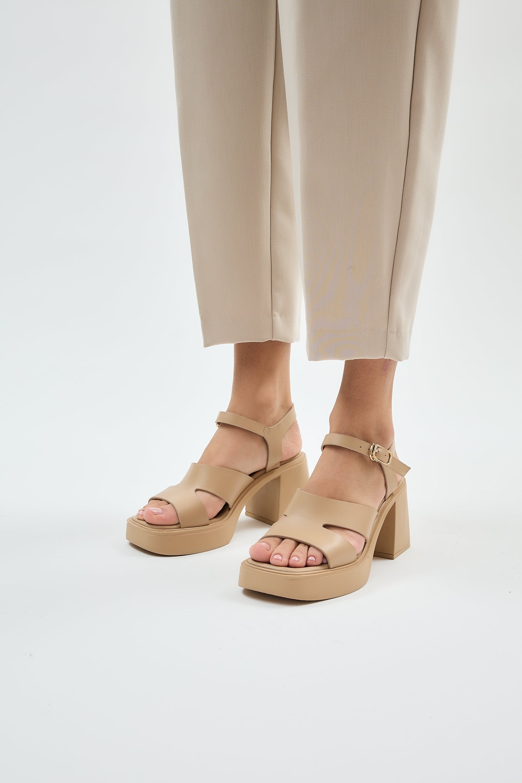 Carol | Beige