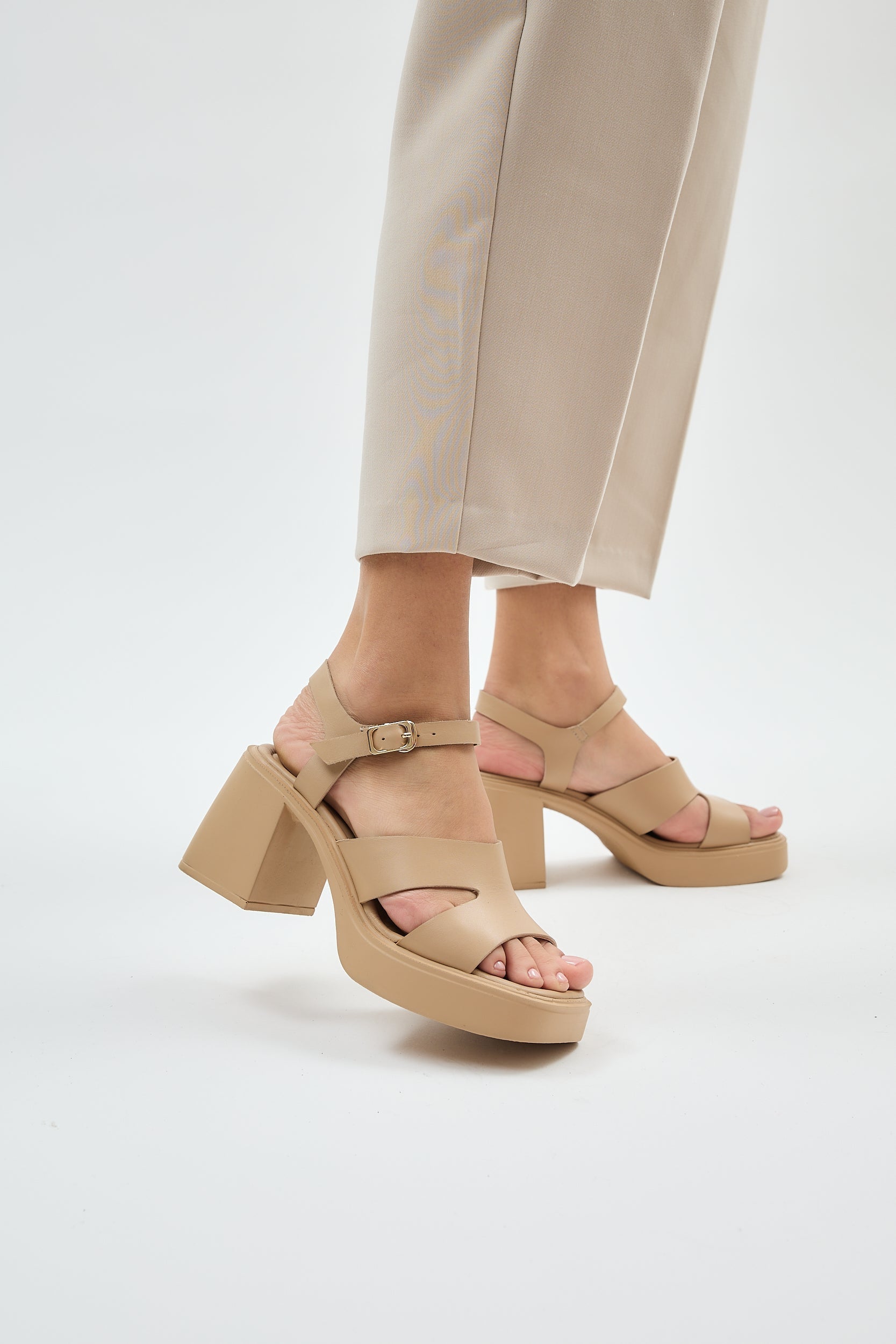 Carol | Beige
