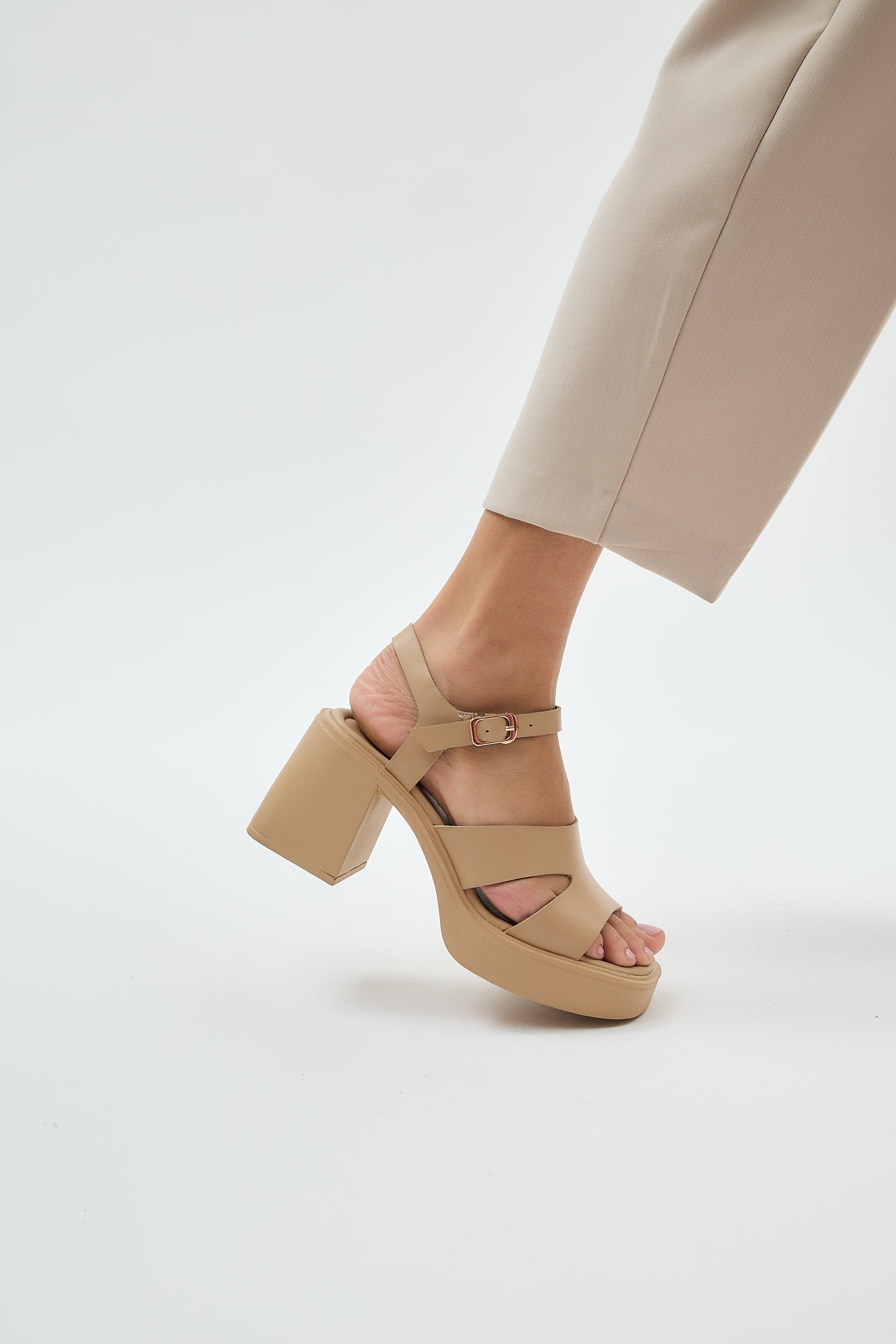 Carol | Beige