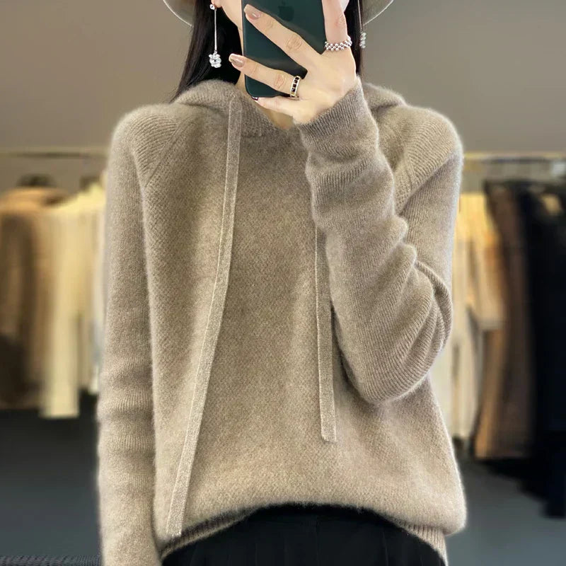 Loretta | Elegant Hoodie