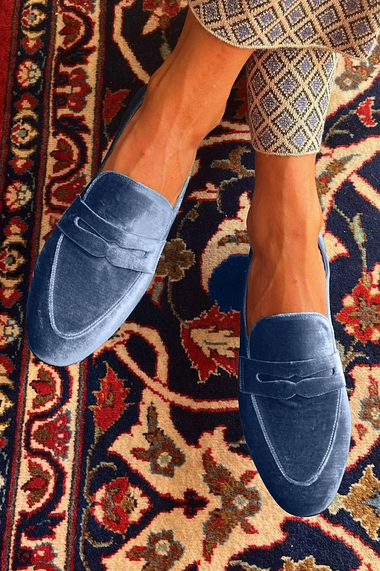 Erica | Classic Velvet Loafer