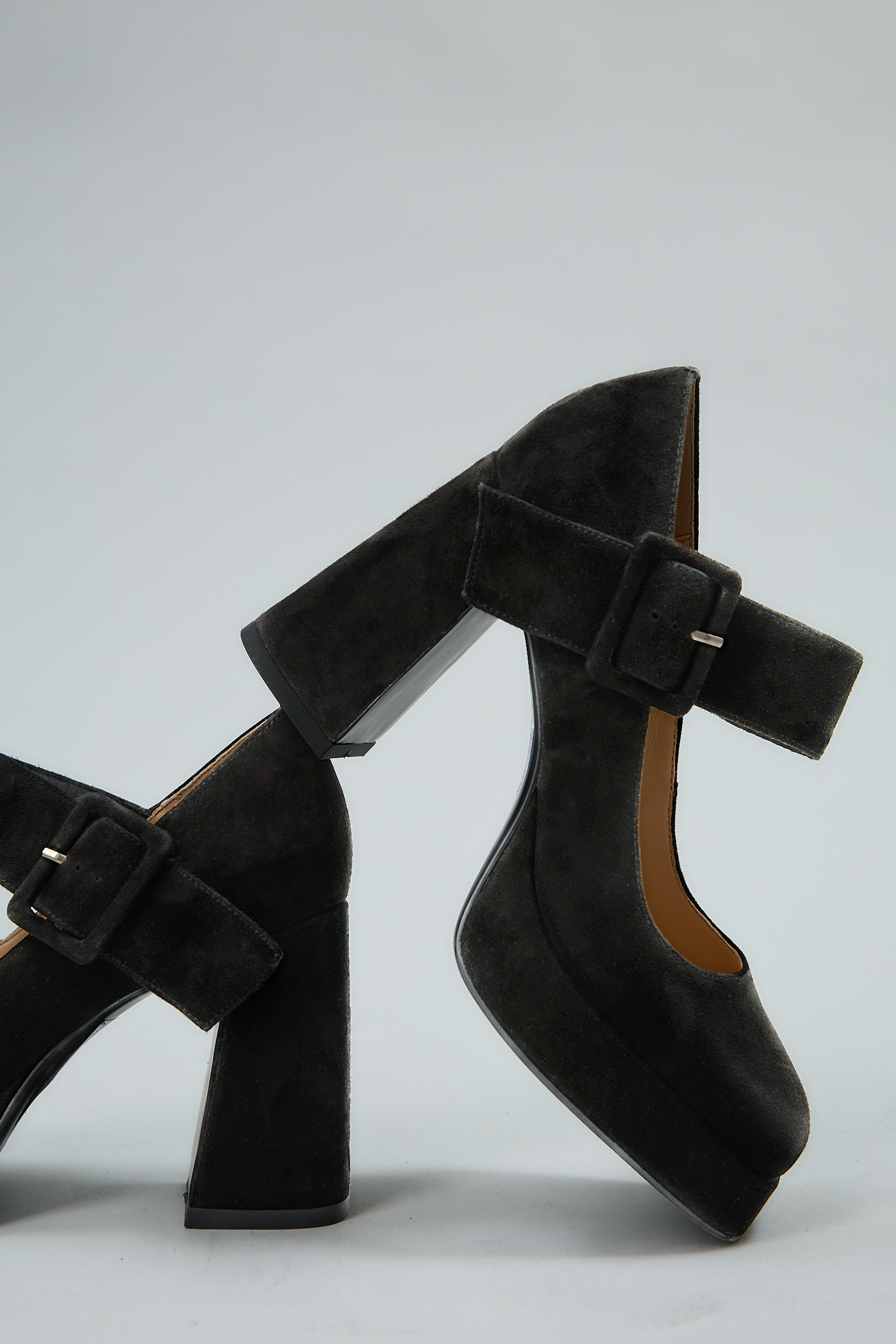 Joann | Black