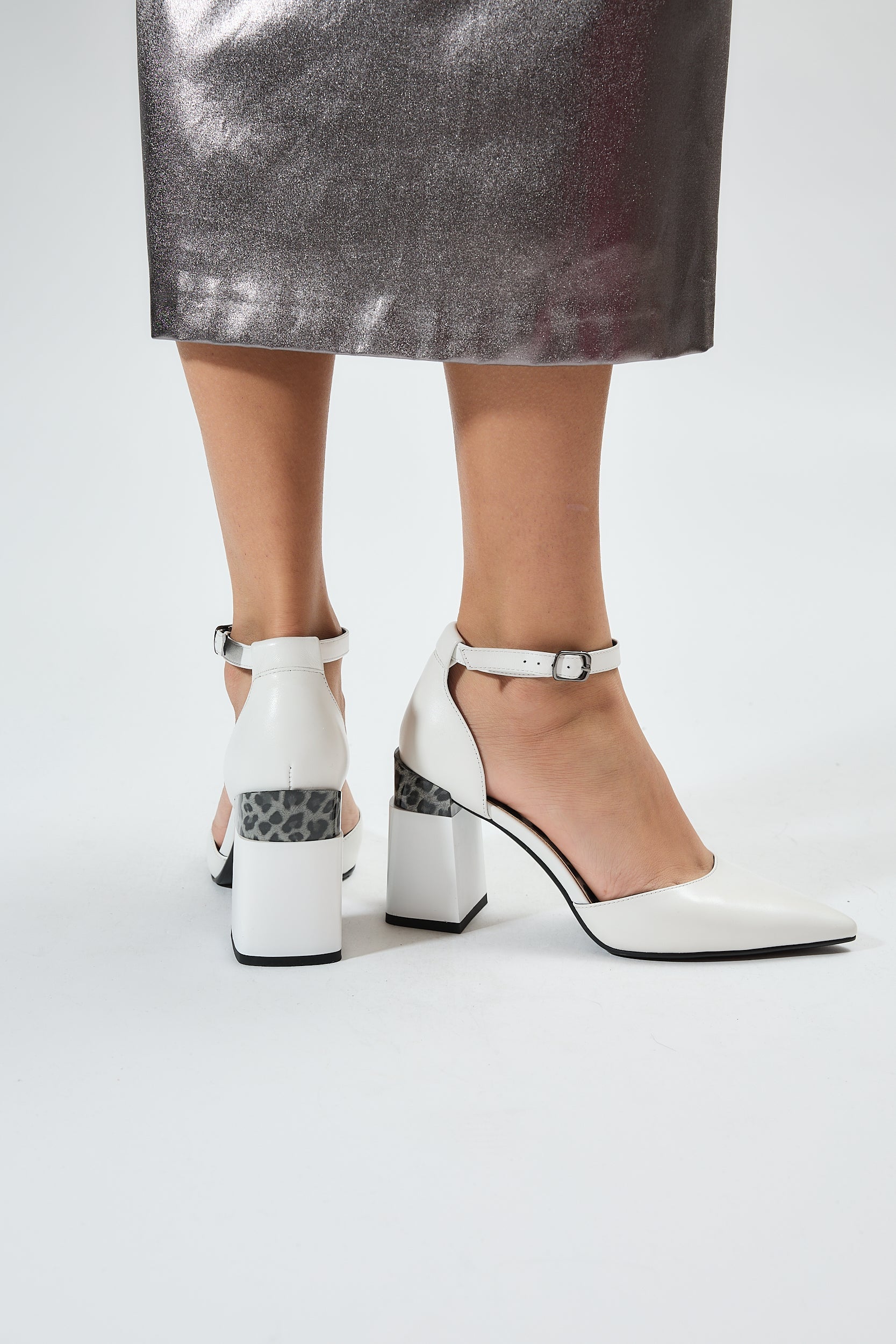 Monica | White