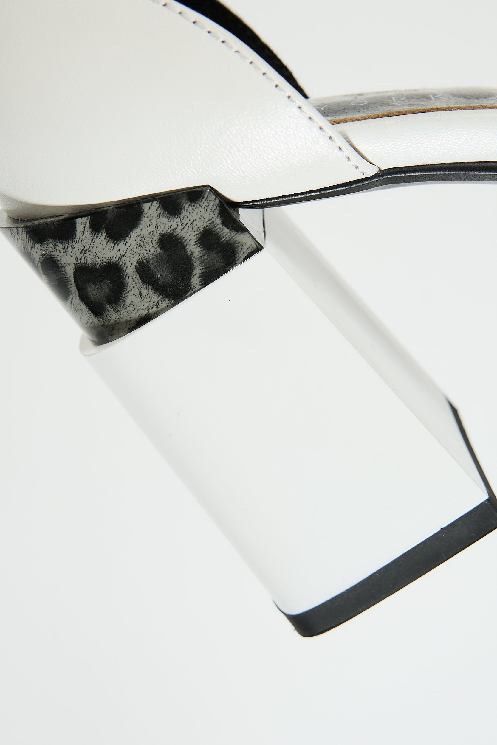 Monica | White
