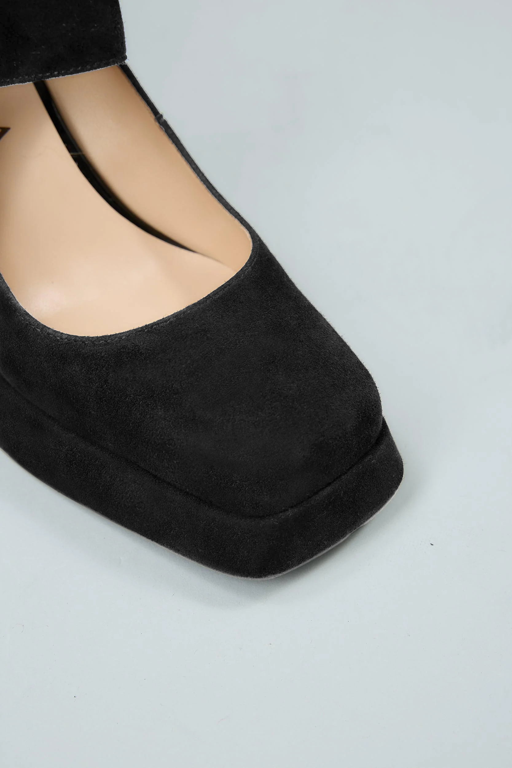Joann | Black