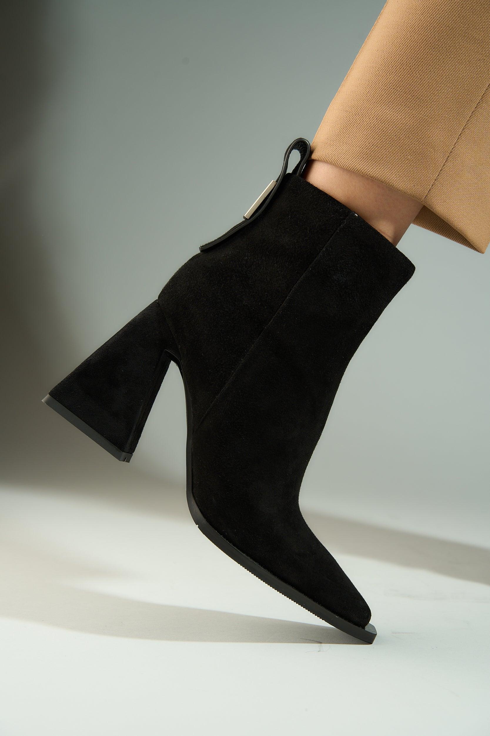 Rita | Suede