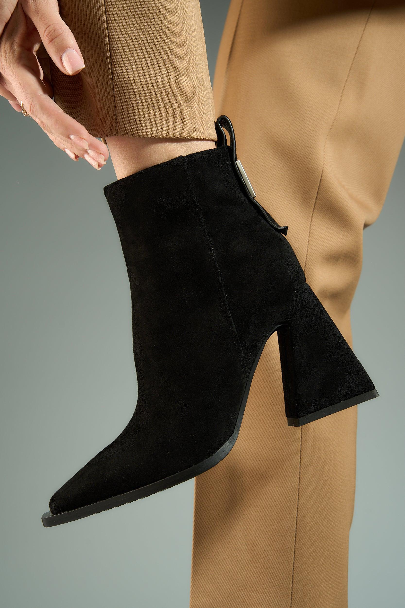 Rita | Suede