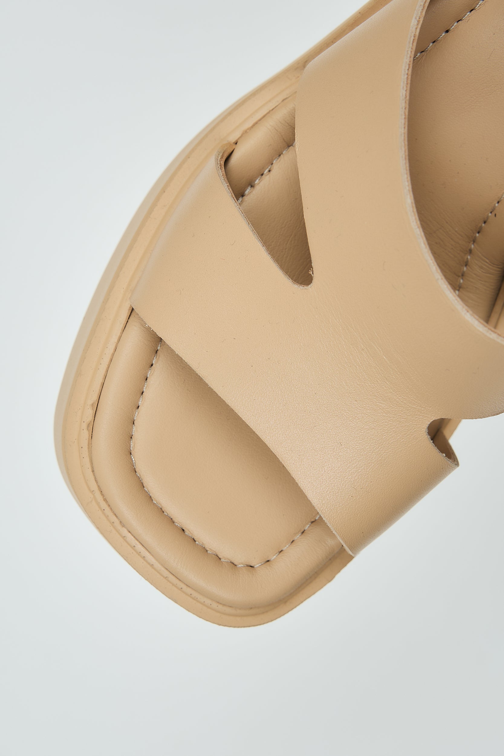 Carol | Beige