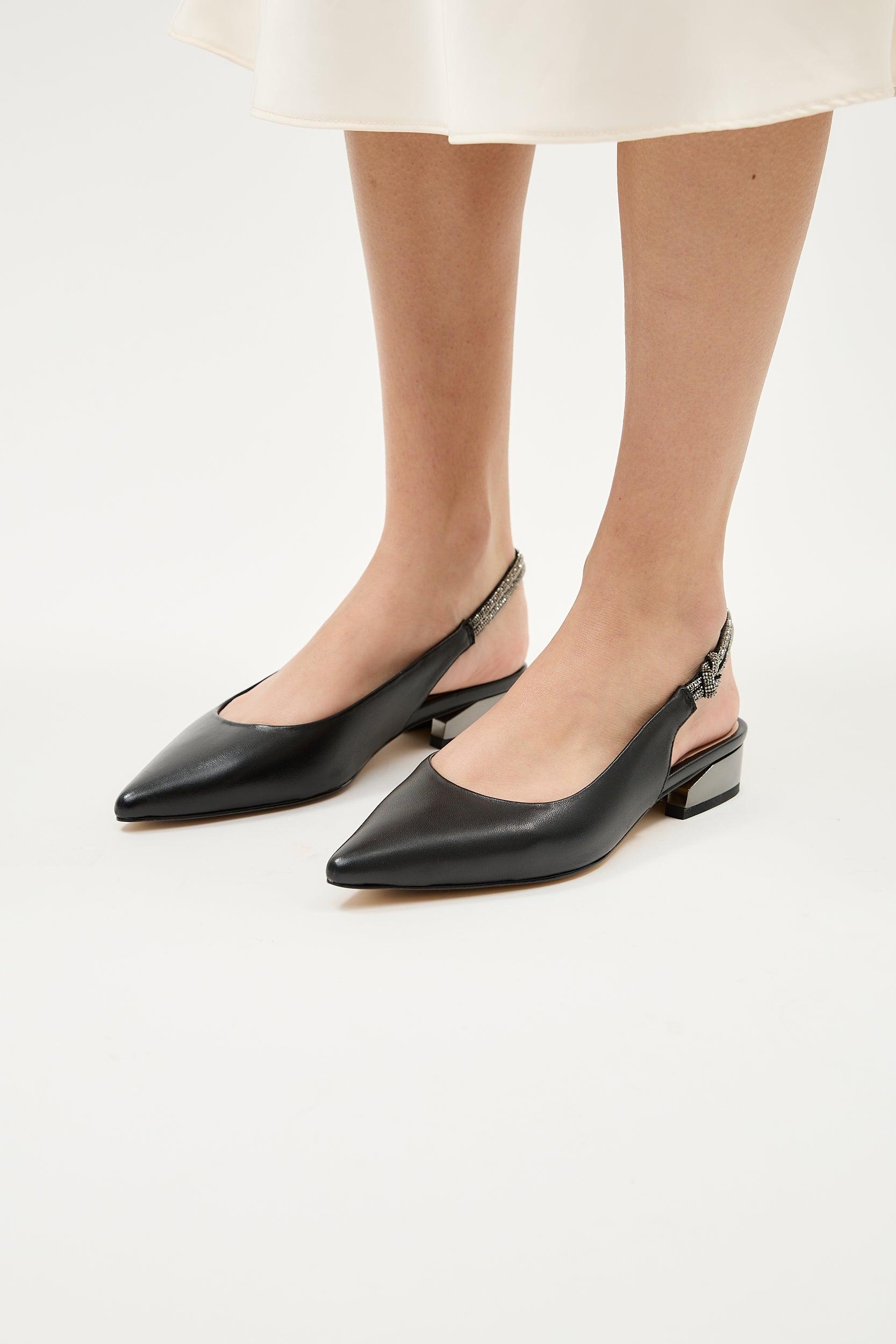 Tricia |  Matte Black