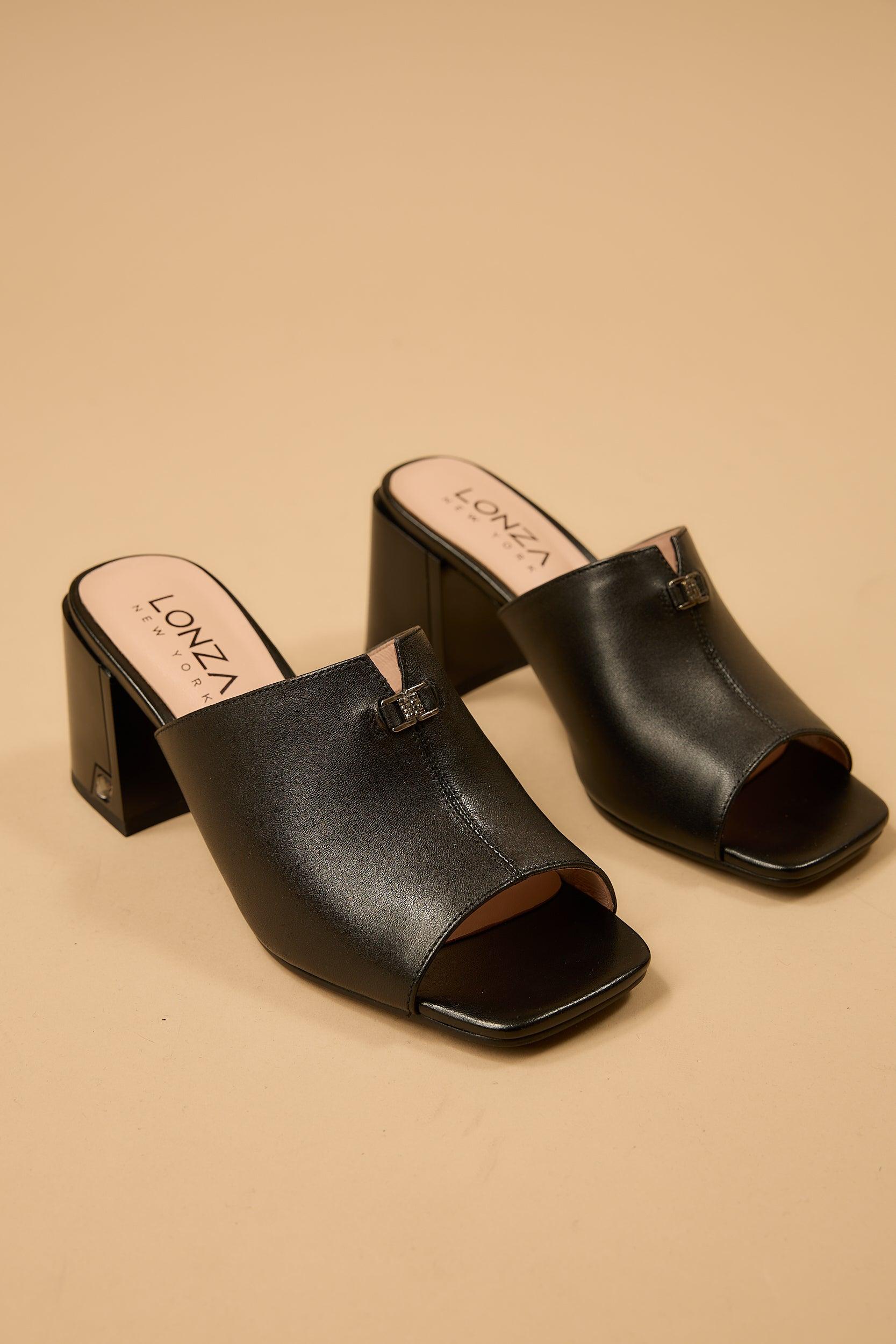 Janice | Black