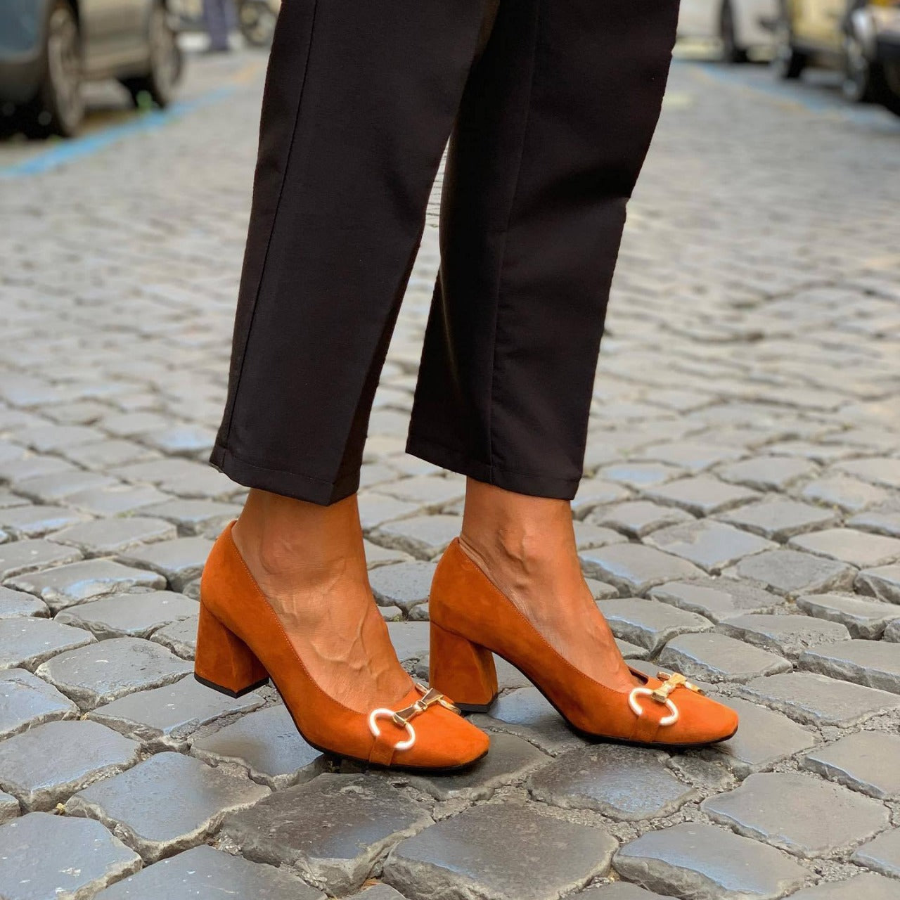 Paige | Elegant Pumps With Gold Detail