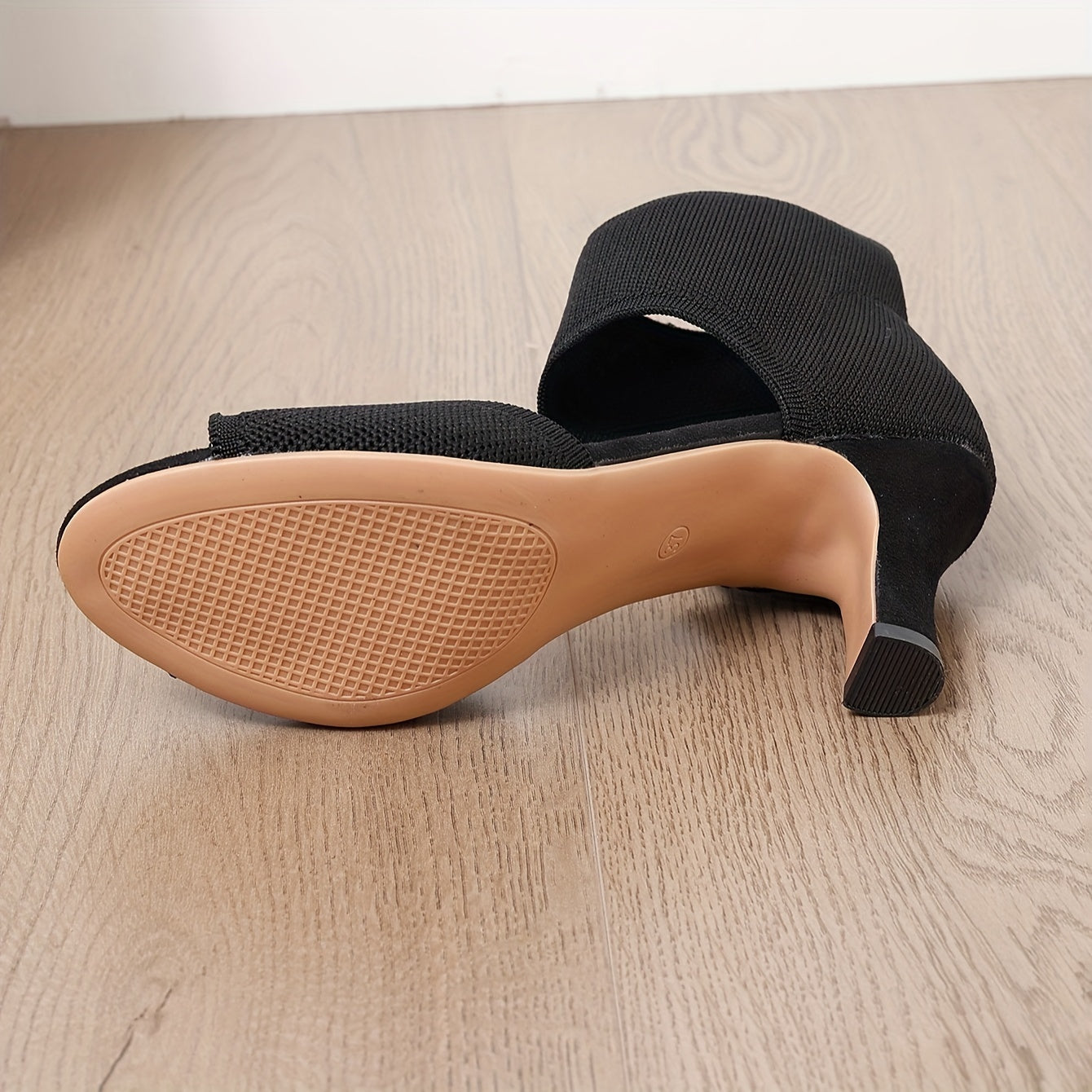 Elizabeth | Stretch Comfort Heels
